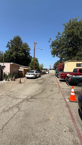 8069 Garvey Ave, Rosemead, CA à vendre - Photo de l’immeuble – Image 2 sur 6
