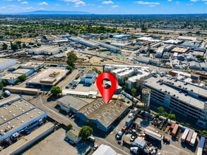 11001 Vulcan St, South Gate, CA à louer Photo intérieure– Image 2 sur 15
