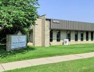 Plus de détails pour 30755 Montpelier Rd, Madison Heights, MI - Bureau à vendre