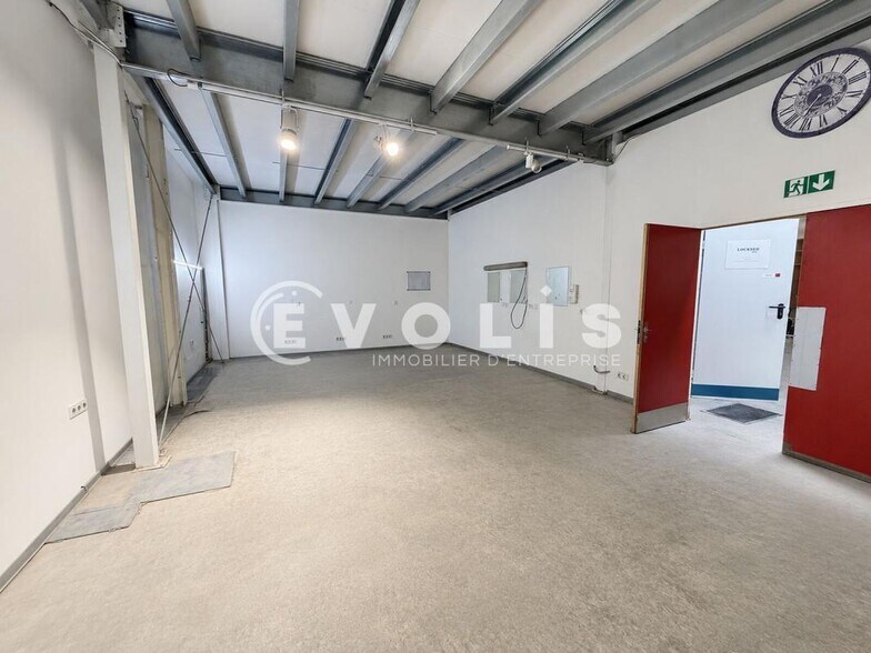 Local d’activités dans Ivry Sur Seine à louer - Photo intérieure – Image 2 sur 8