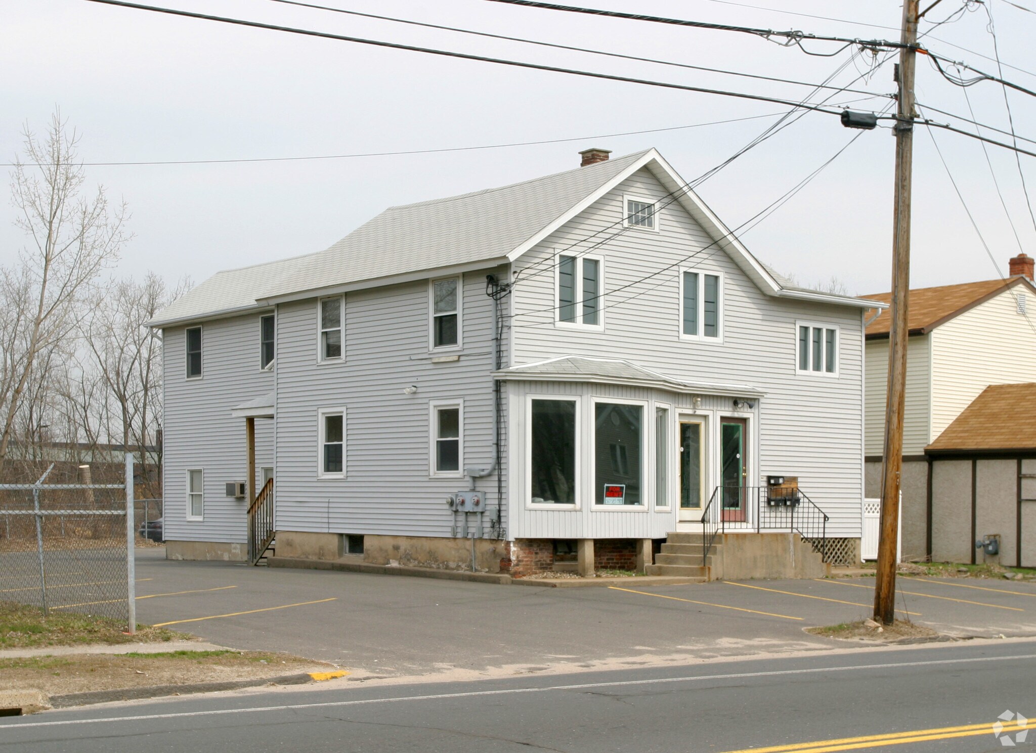 77-79 Pine St, Bristol, CT à louer Photo de l’immeuble– Image 1 sur 3