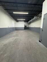 240 S Andrews Ave, Pompano Beach, FL à louer Photo intérieure– Image 2 sur 3