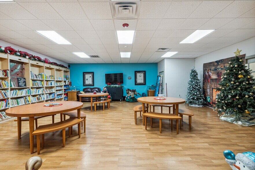 1751 N Walnut Creek Dr, Mansfield, TX à vendre - Photo de l’immeuble – Image 3 sur 5