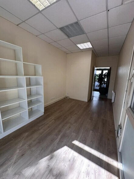 Bureau dans Angers à louer - Photo de l’immeuble – Image 2 sur 3