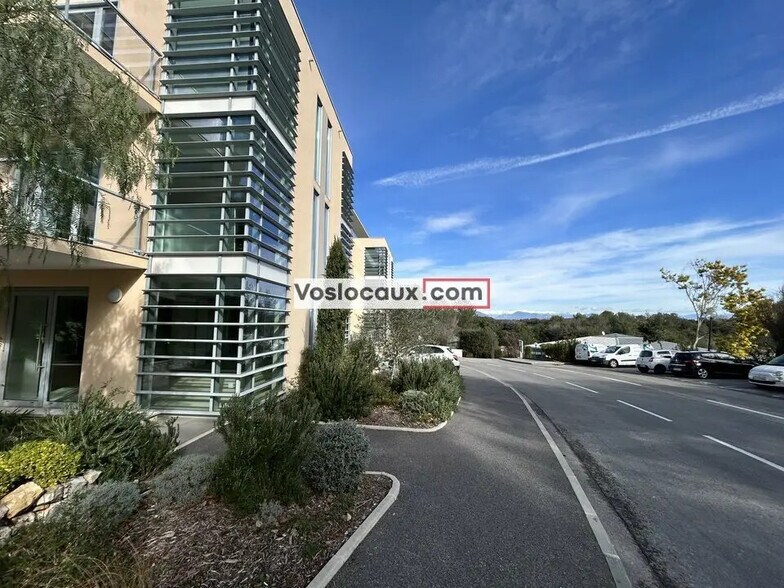 Bureau dans Biot à louer - Photo de l’immeuble – Image 2 sur 8