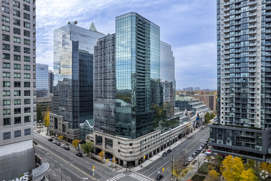 5150-5160 Yonge St, Toronto, ON à louer - Aérien – Image 1 sur 4