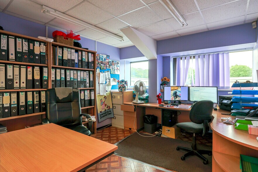 Kingfisher Park Headlands Business park, Ringwood à vendre - Photo de l’immeuble – Image 3 sur 21