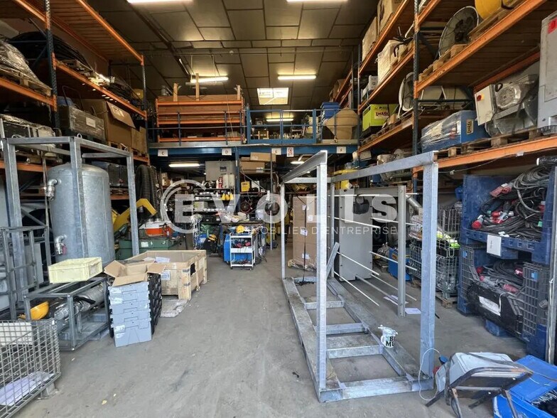 Local d'activités dans Champigny-sur-Marne à vendre - Photo intérieure – Image 1 sur 18