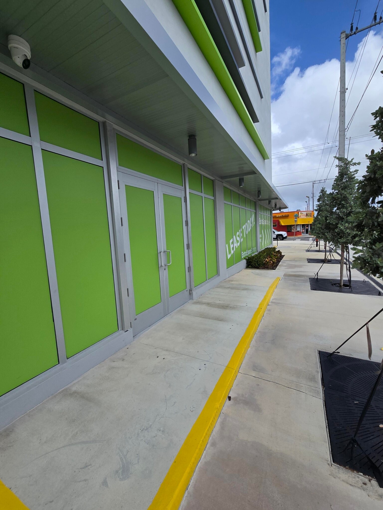 2915 NW 36th St, Miami, FL à louer Photo intérieure– Image 1 sur 4