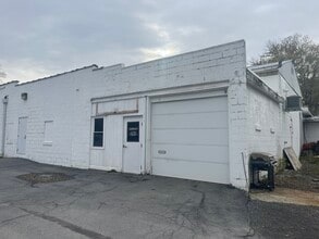 165 Freemans Bridge Rd, Schenectady, NY à louer Photo intérieure– Image 1 sur 8