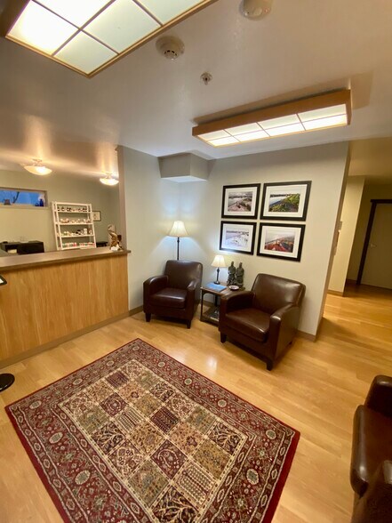 3518 SW Corbett Ave, Portland, OR à louer - Photo intérieure – Image 3 sur 13