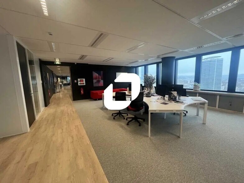 Bureau dans Lyon à louer - Photo de l’immeuble – Image 2 sur 16