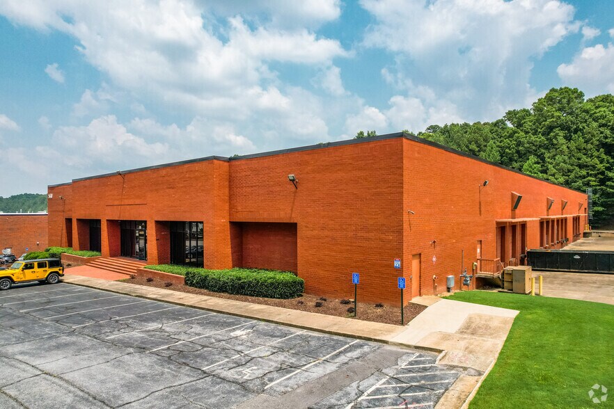 5610 Gwaltney Dr SW, Atlanta, GA à louer - Photo de l’immeuble – Image 2 sur 6