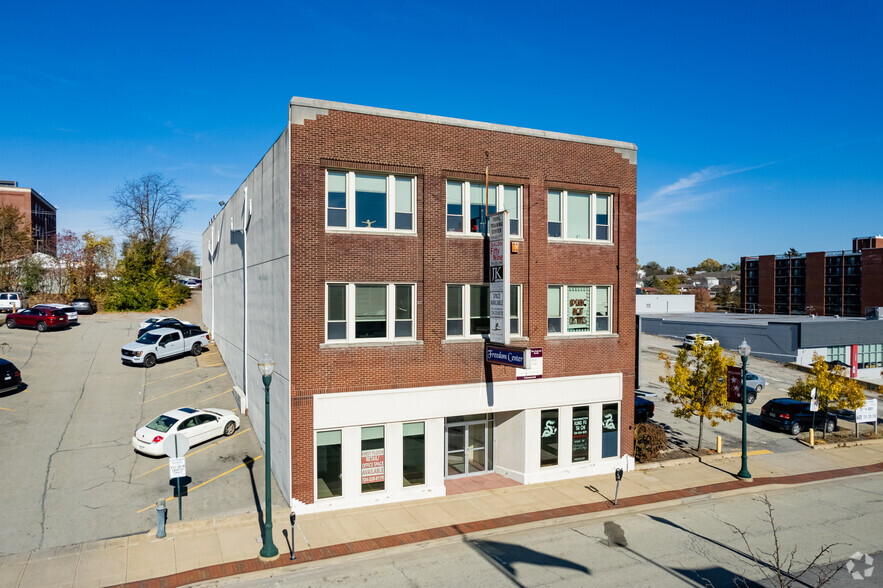 31 E Chestnut St, Washington, PA à louer - Photo principale – Image 1 sur 4