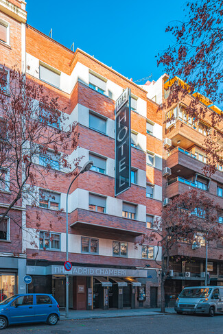 Plus de détails pour Calle De Bretón De Los Herreros, 29, Madrid - Local commercial à louer