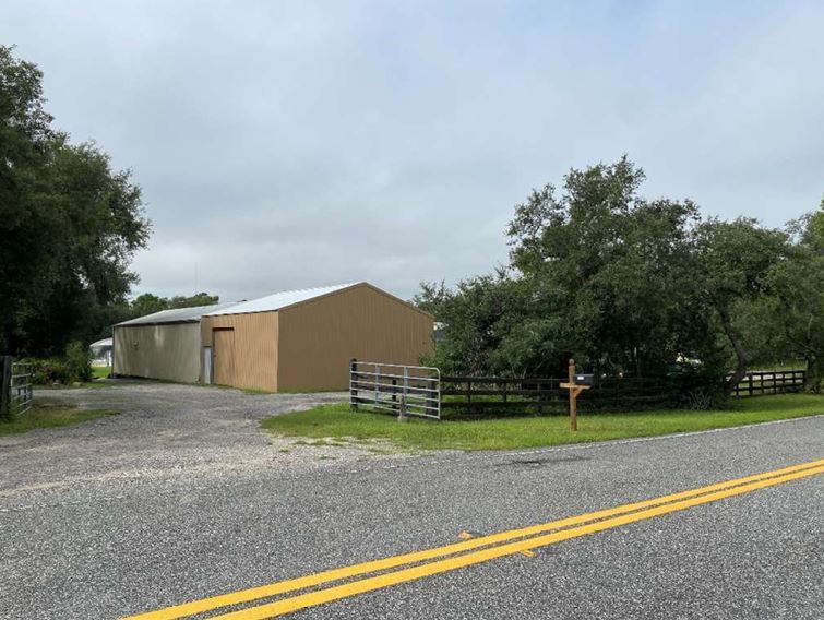 17936 W Phil C Peters Rd, Winter Garden, FL à vendre - Photo de l’immeuble – Image 2 sur 21