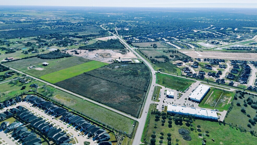 1 FM 359 at Rogers Rd, Fulshear, TX à vendre - Photo de l’immeuble – Image 2 sur 4