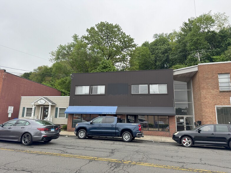 356 East Main Street, Ansonia, CT à vendre - Photo de l’immeuble – Image 3 sur 10