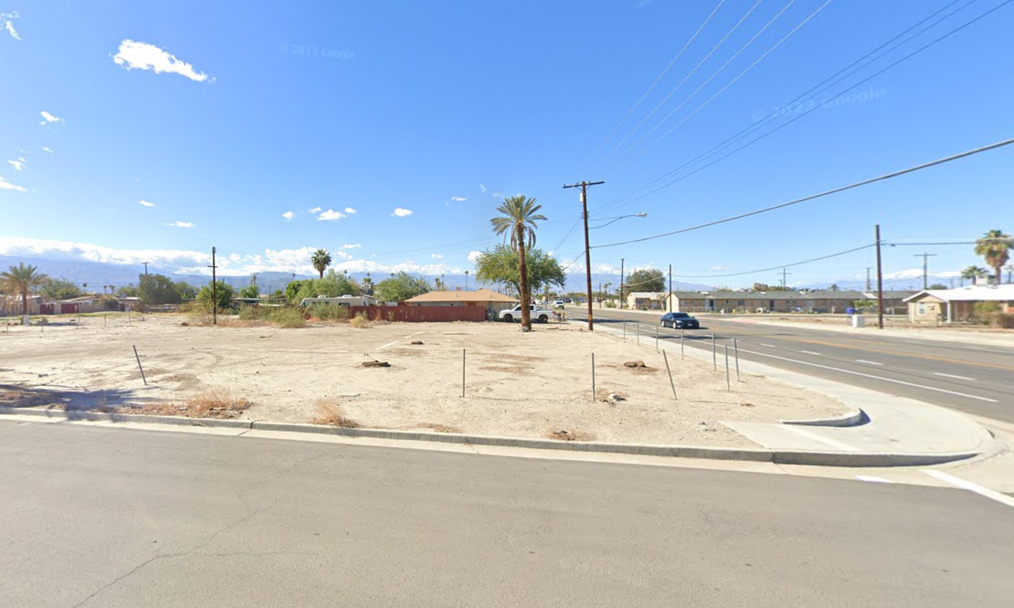 Avenue 44, Indio, CA à vendre Photo de l’immeuble– Image 1 sur 4