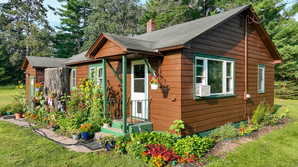 W7916 Highway 70, Spooner, WI à vendre - Photo de l’immeuble – Image 2 sur 39