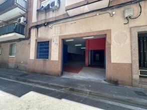 Local commercial dans Leganés, Madrid à louer Photo de la construction– Image 1 sur 18
