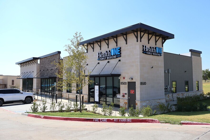 8500 Olympus Blvd, Irving, TX à louer - Photo de l’immeuble – Image 1 sur 3
