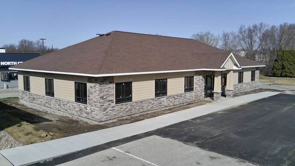 307 N Mantorville Ave, Kasson, MN à louer - Photo principale – Image 1 sur 8