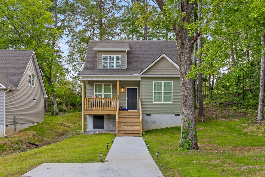 Six-Home Rental Package in East Brainerd portefeuille de 6 biens à vendre sur LoopNet.fr - Photo de l’immeuble – Image 2 sur 66