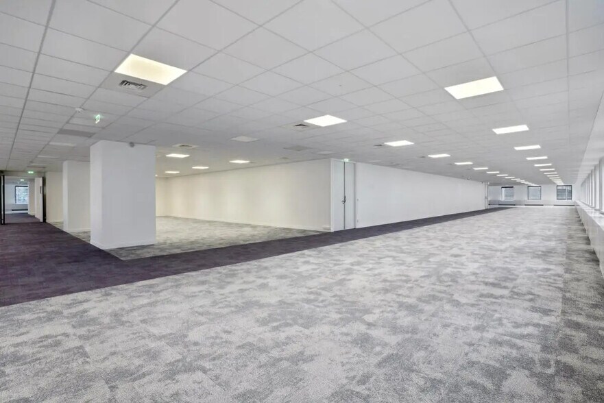 Bureau dans Courbevoie à louer - Photo de l’immeuble – Image 3 sur 12