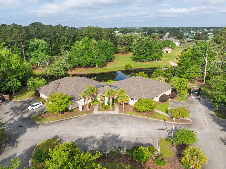 2679 Lake Park Dr, North Charleston, SC à vendre - Photo de l’immeuble – Image 2 sur 40