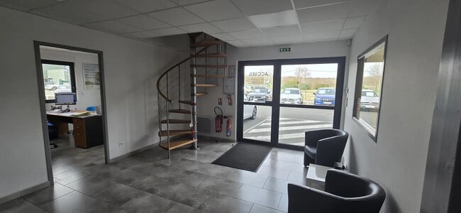 Plus de détails pour Industriel/Logistique à vendre