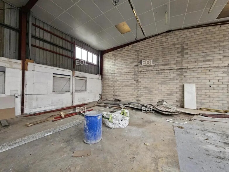 Local d’activités dans Crosne à louer - Photo intérieure – Image 3 sur 6