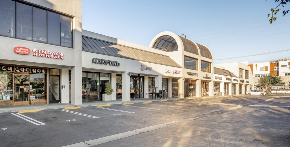 2121 Sawtelle Blvd, Los Angeles, CA à louer - Photo de l’immeuble – Image 1 sur 9