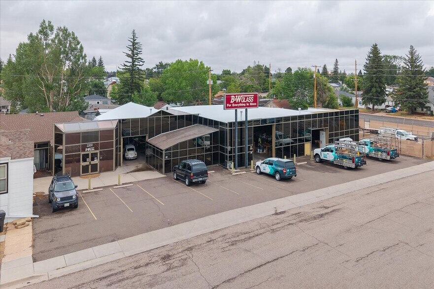 2200 E 15th St, Cheyenne, WY à vendre - Photo de l’immeuble – Image 3 sur 18