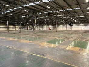 Crowther Rd, Washington à louer Photo intérieure– Image 2 sur 2