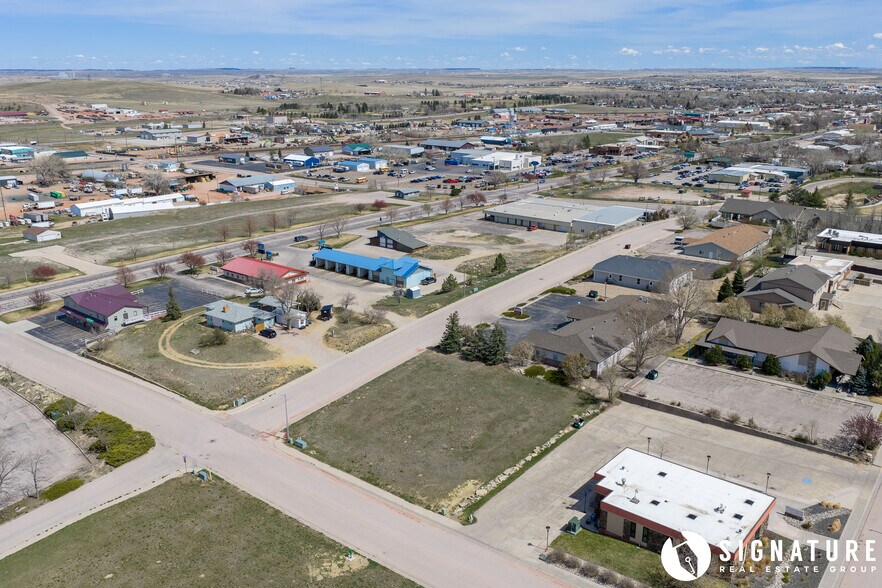 1403 3rd st, Gillette, WY à vendre - Photo de l’immeuble – Image 2 sur 20
