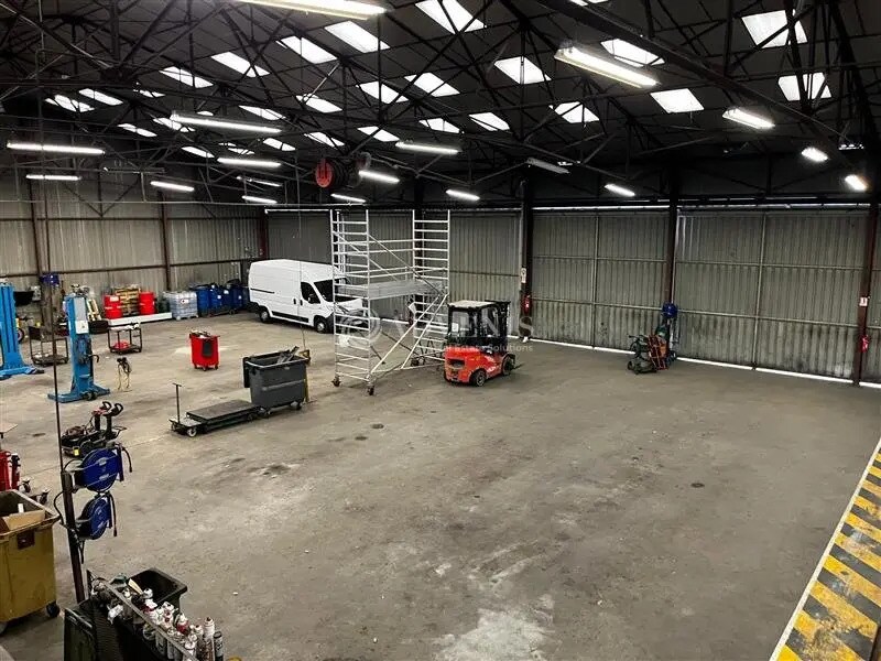 Local d'activités dans La Ville-aux-Dames à vendre Photo intérieure– Image 1 sur 5