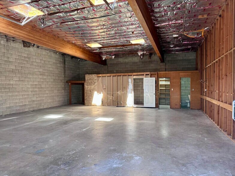 524 Market St, Klamath Falls, OR à louer - Photo de l’immeuble – Image 2 sur 8