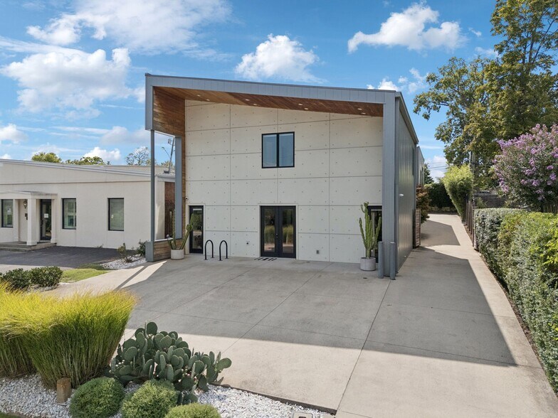2517 White Ave, Nashville, TN à vendre - Photo de l’immeuble – Image 3 sur 43