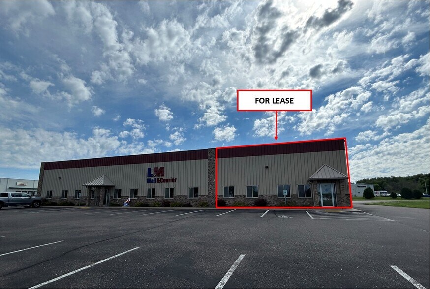2452 Truax Blvd, Eau Claire, WI à louer - Photo principale – Image 1 sur 10