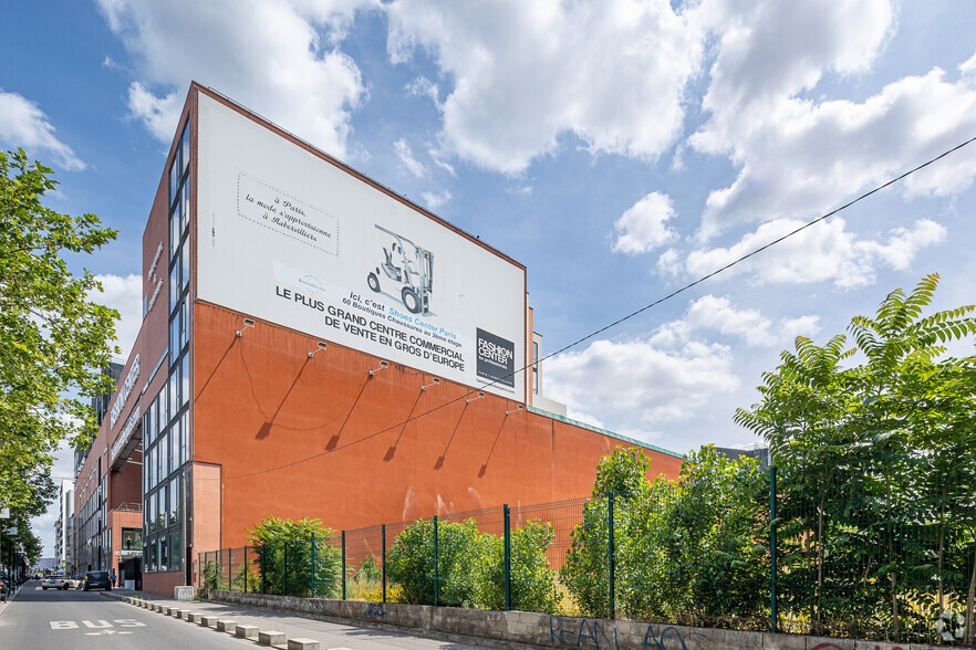 70 Avenue Victor Hugo, Aubervilliers à louer - Photo de l’immeuble – Image 2 sur 5