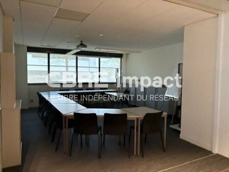Bureau dans Dijon à louer - Photo de l’immeuble – Image 3 sur 8