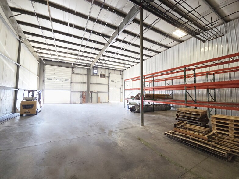 6720-6740 Commerce Court Dr, Blacklick, OH à louer - Photo de l’immeuble – Image 3 sur 4