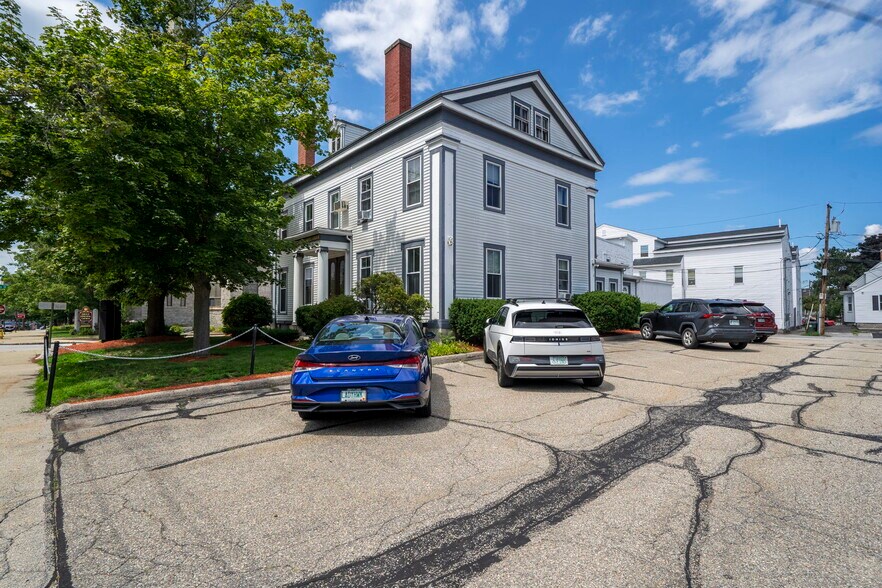 116 Lowell St, Manchester, NH à vendre - Photo de l’immeuble – Image 3 sur 16