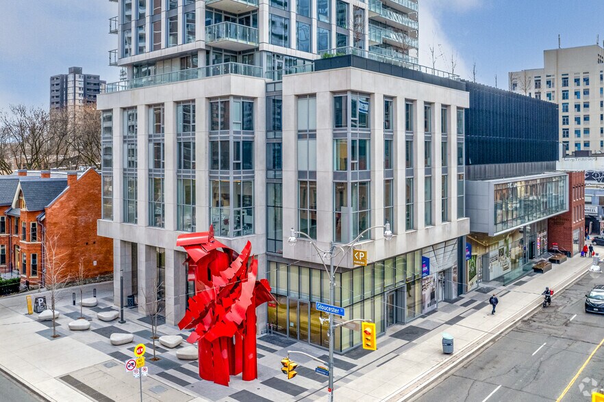599 Yonge St, Toronto, ON à louer - Photo de l’immeuble – Image 3 sur 4