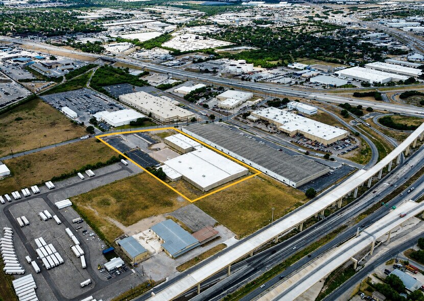 610 Pop Gunn Dr, San Antonio, TX à vendre - Photo de l’immeuble – Image 1 sur 4