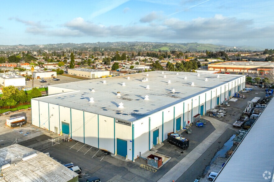 22302 Hathaway Ave, Hayward, CA à louer - Photo de l’immeuble – Image 3 sur 10