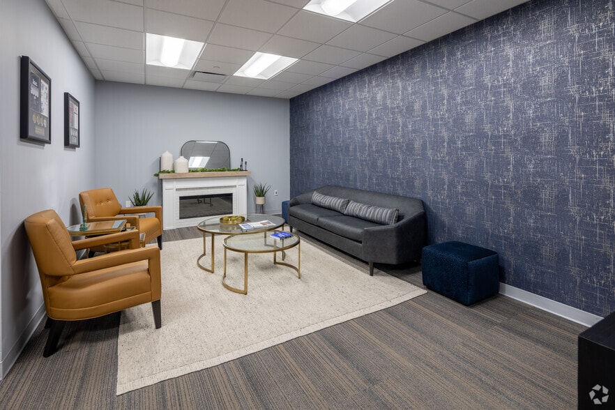 265 Exchange Dr, Crystal Lake, IL à louer - Photo intérieure – Image 3 sur 24