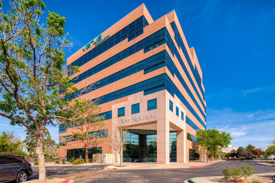 6100 Uptown Blvd NE, Albuquerque, NM à louer - Photo de l’immeuble – Image 2 sur 12