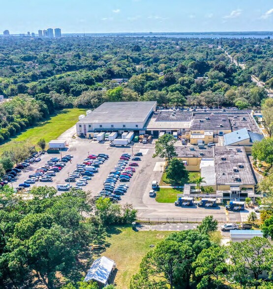5100 Tice St, Fort Myers, FL à vendre - Photo de l’immeuble – Image 3 sur 6